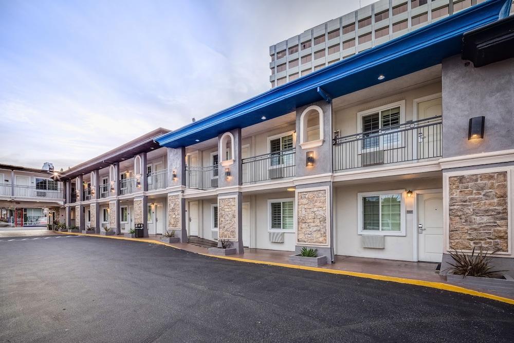 سان ماتيو، كاليفورنيا Stone Villa Inn المظهر الخارجي الصورة