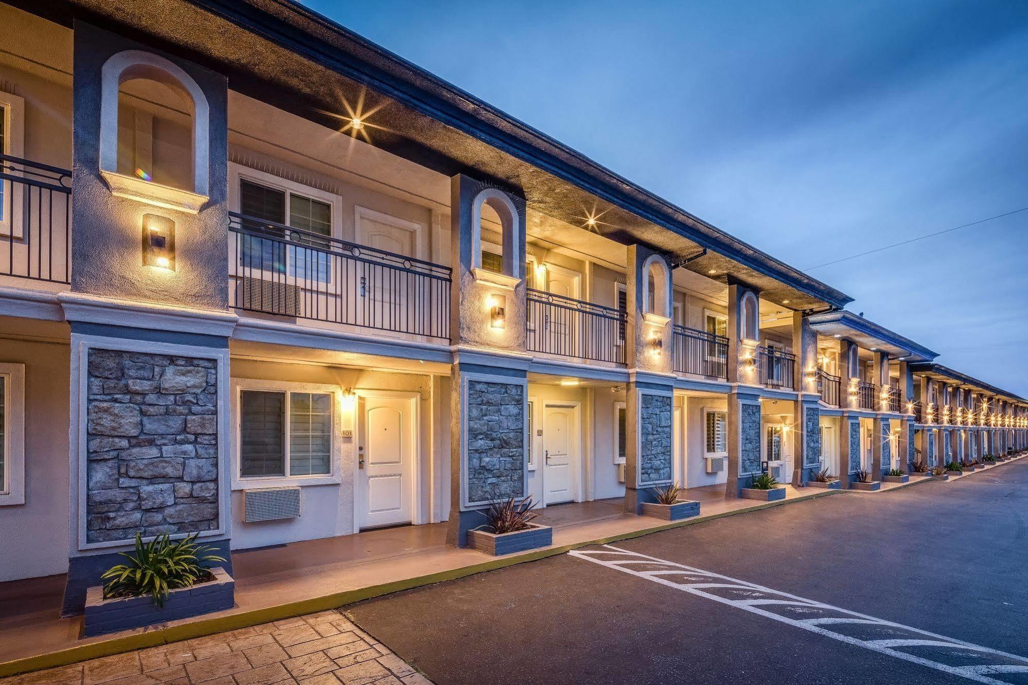 سان ماتيو، كاليفورنيا Stone Villa Inn المظهر الخارجي الصورة